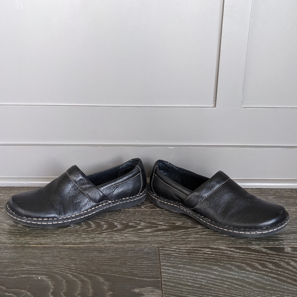 b.o.c. by Born Concept Black Schroeder Closed Back Clogs Size 9.5 - Picture 12 of 14